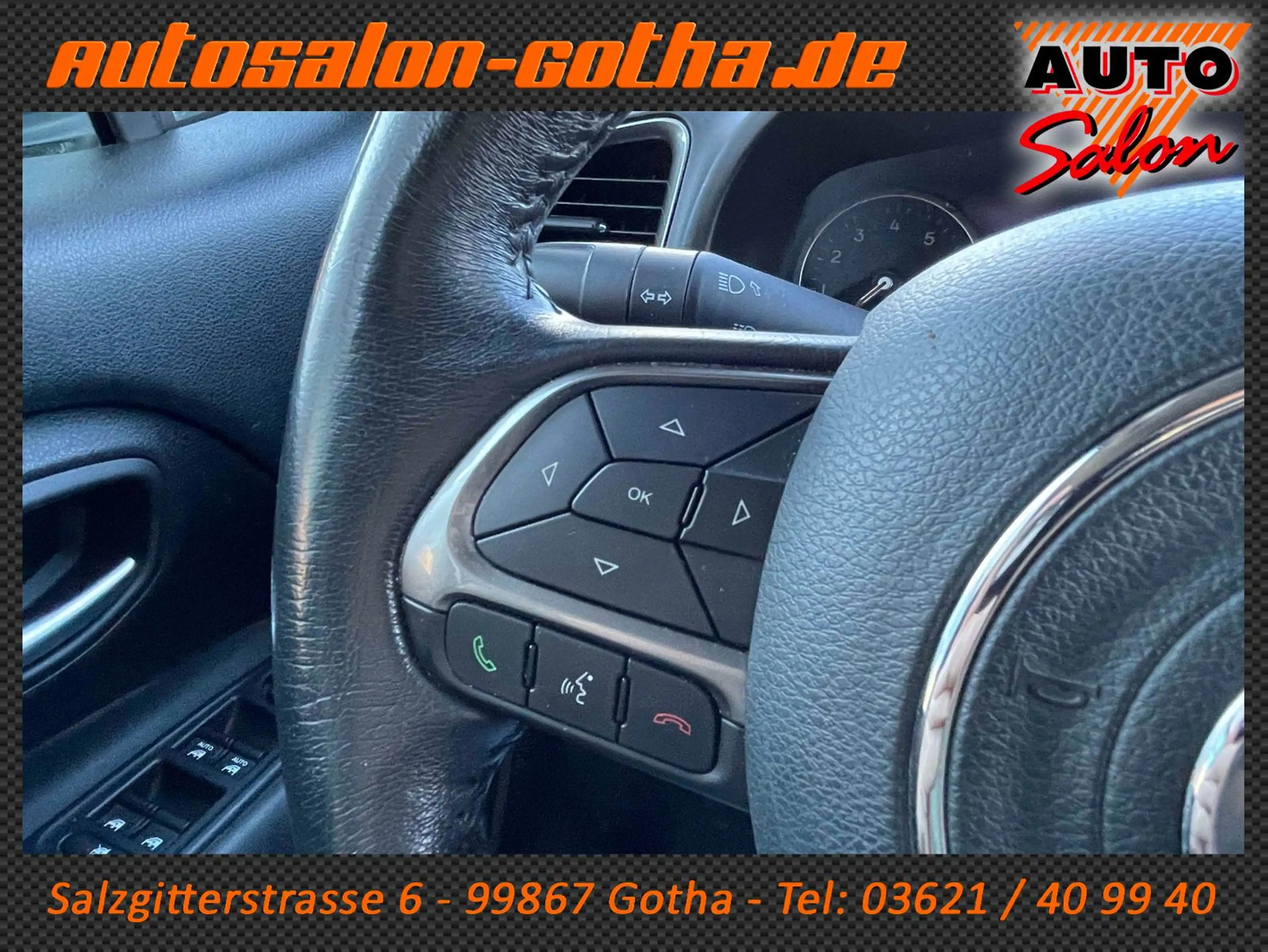 Jeep Renegade Limited AUTOMATIK XENON+NAV AHK CAM SHZ — photo 13