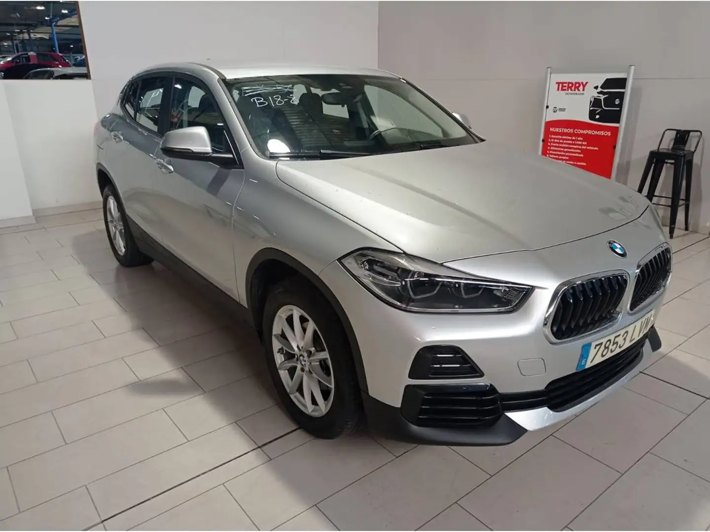 BMW X2 sDrive 16d Business Gris - 1