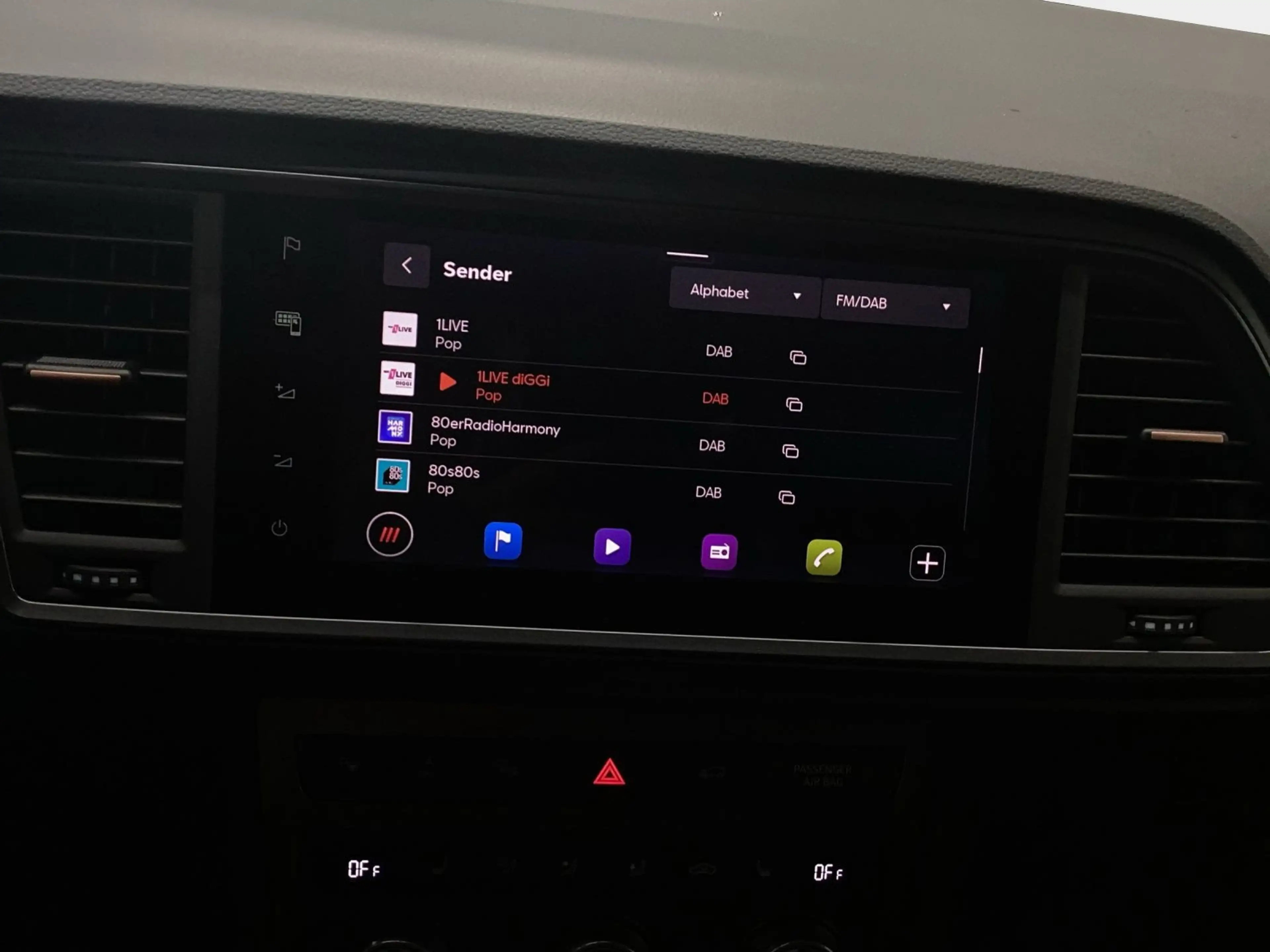 CUPRA Ateca 2.0 TSI DSG VZ 4DRIVE AREA VIEW NAVI AHK L — photo 14