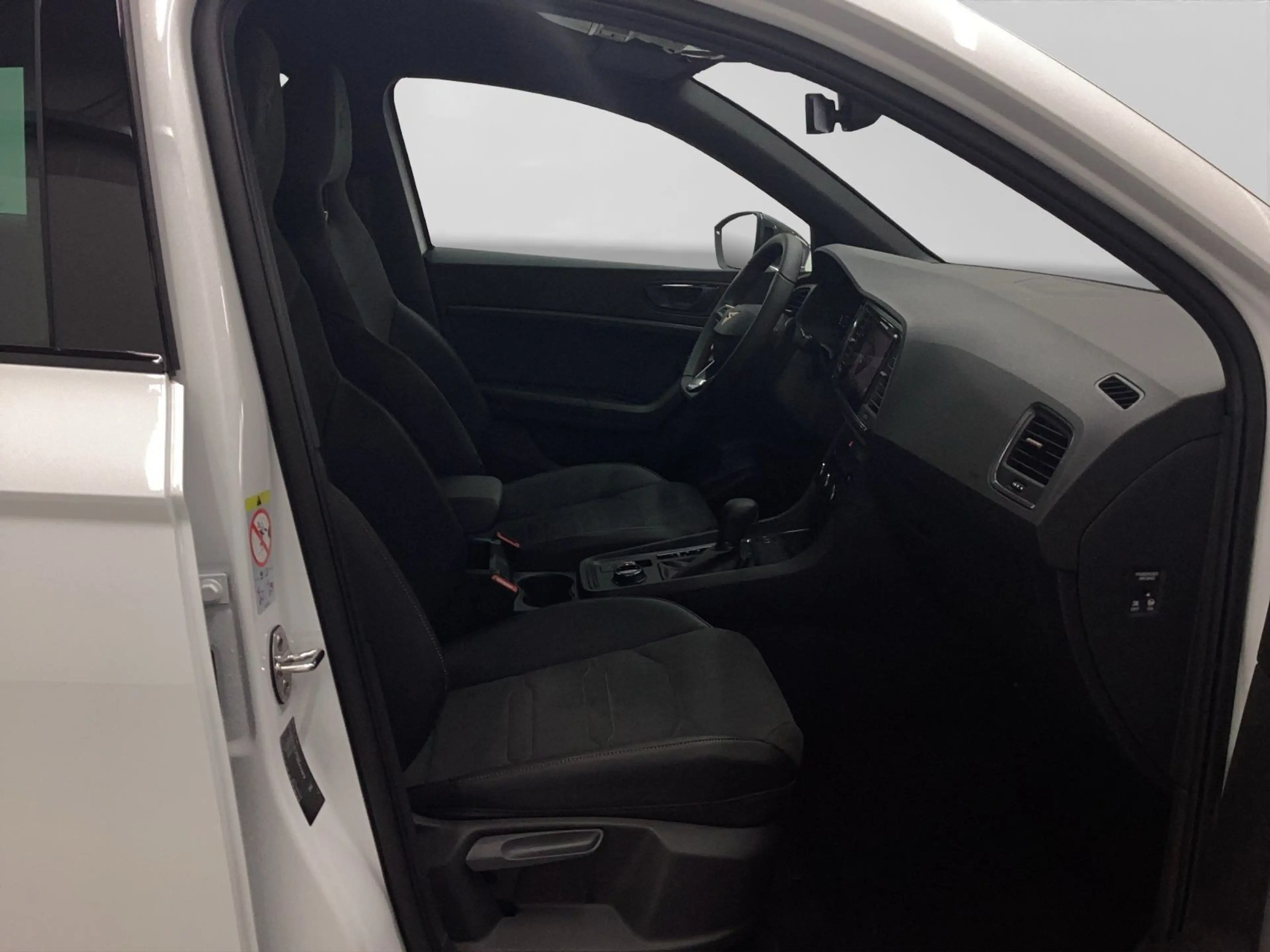 CUPRA Ateca 2.0 TSI DSG VZ 4DRIVE AREA VIEW NAVI AHK L — photo 4