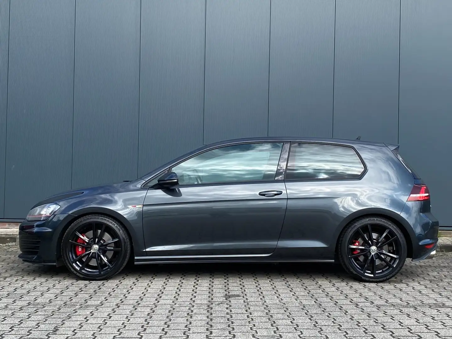 Volkswagen Golf GTI 2.0 TSI Performance | NL-Auto | Dynaudio | Leder | Gri - 2