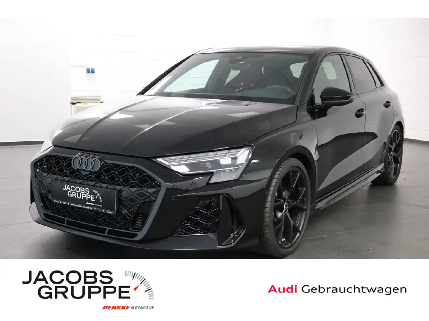 Audi RS3 Schwarz - 1
