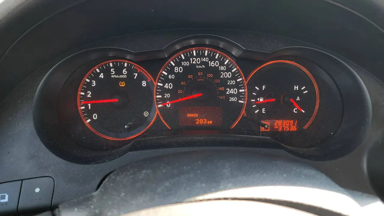 Nissan Altima снимка Nissan Altima