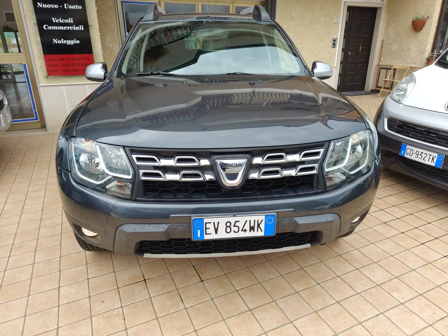 Dacia Duster Duster 1.6 Laureate Gpl 4x2 105cv Grigio - 1