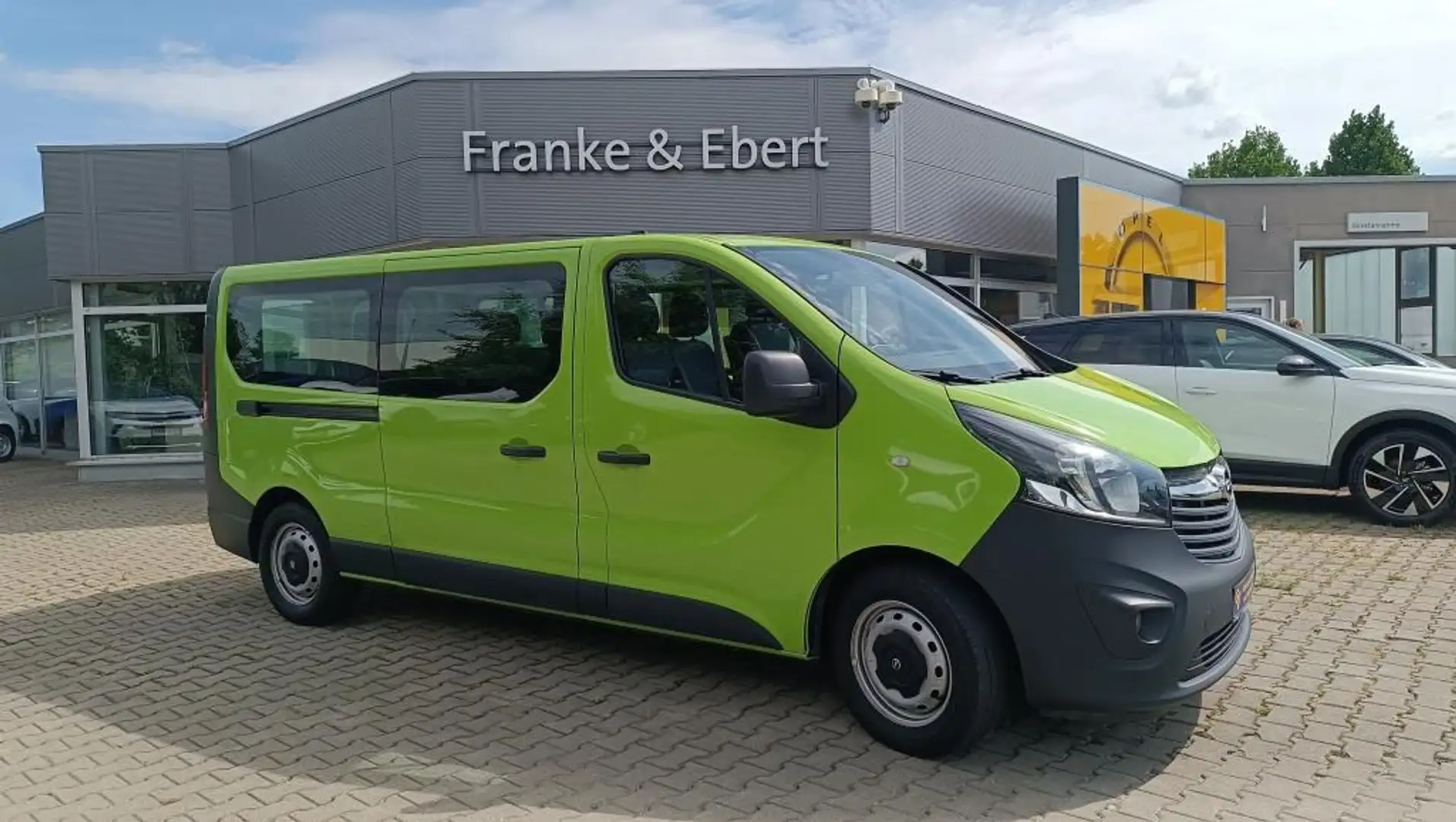 Opel Vivaro COMBI 1.6 L2H1 2,9t 119 PS Navi Vert - 1