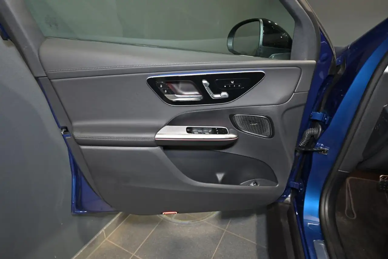 Mercedes-Benz GLC 300 d 4M AMG/PANO/AHK/NIGHT/SOUND 18