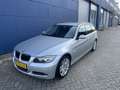 BMW 330 320i High Executive • 6-Bak • Leer • Airco Gris - thumbnail 2