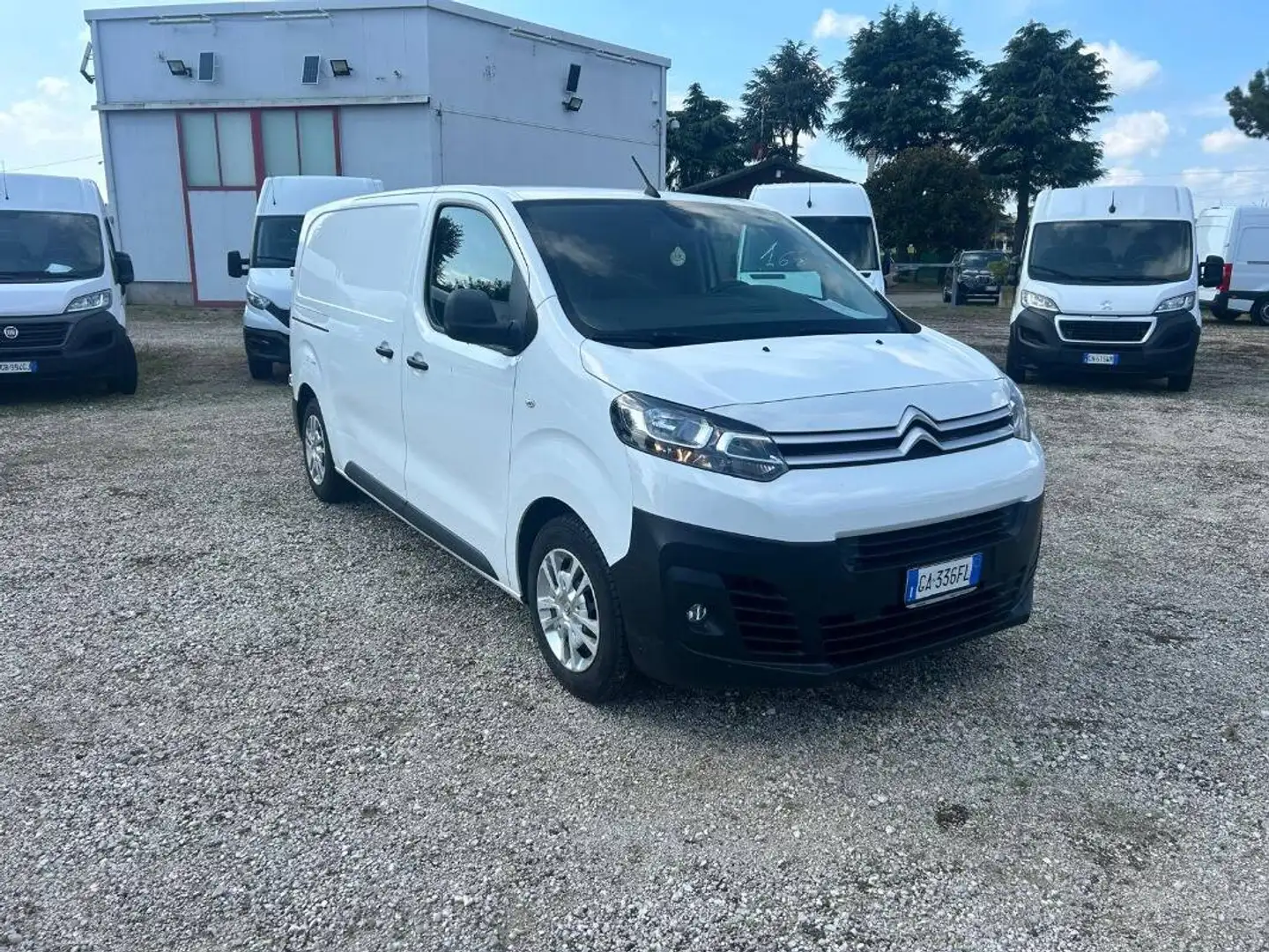 Citroen Jumpy M 1.5 Bluehdi Club S&S 120cv Wit - 1