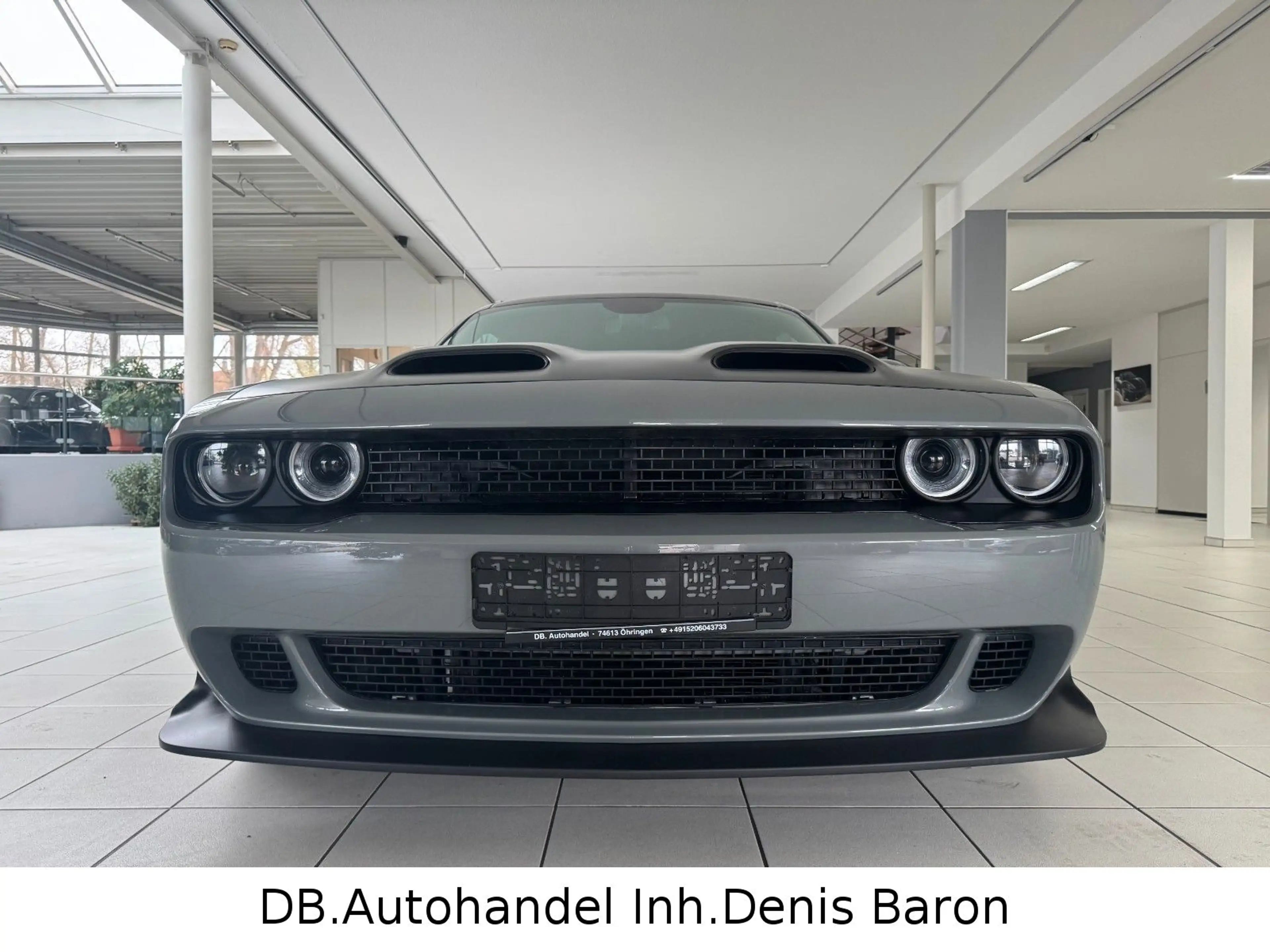 Dodge Challenger 6.4 V8 SRT Scat Pack Widebody — photo 2
