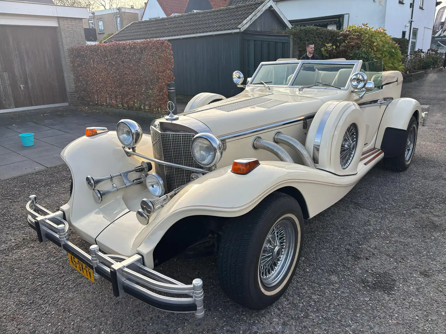 Oldtimer Excalibur Phaeton V Weiß - 1