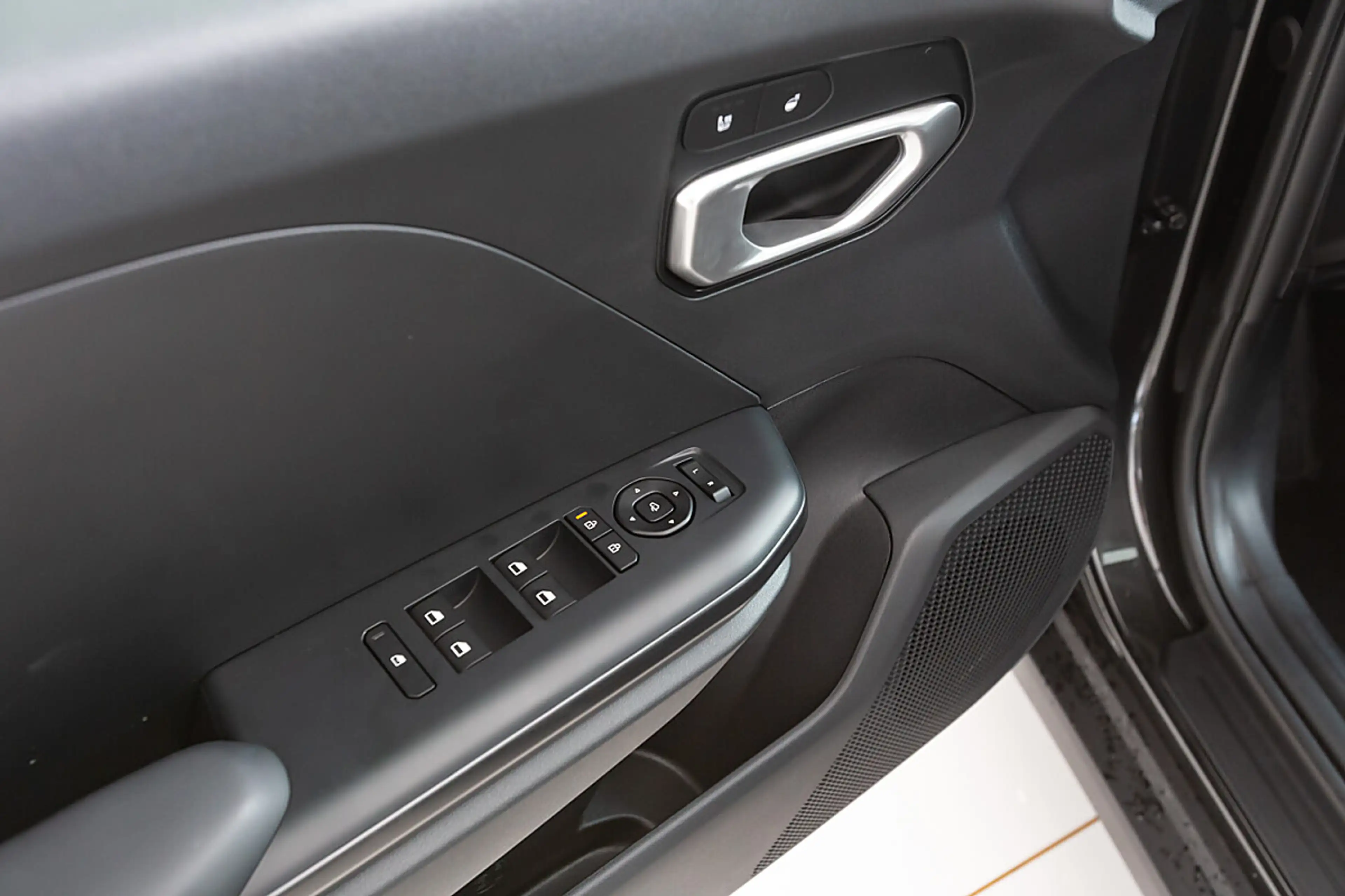 Kia K4 1,0 TGDI Titan — photo 11