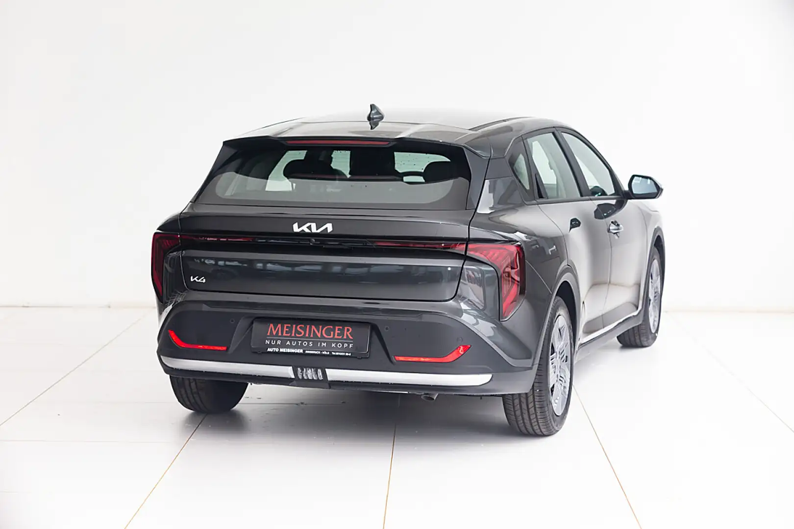 Kia K4 1,0 TGDI Titan Grau - 2