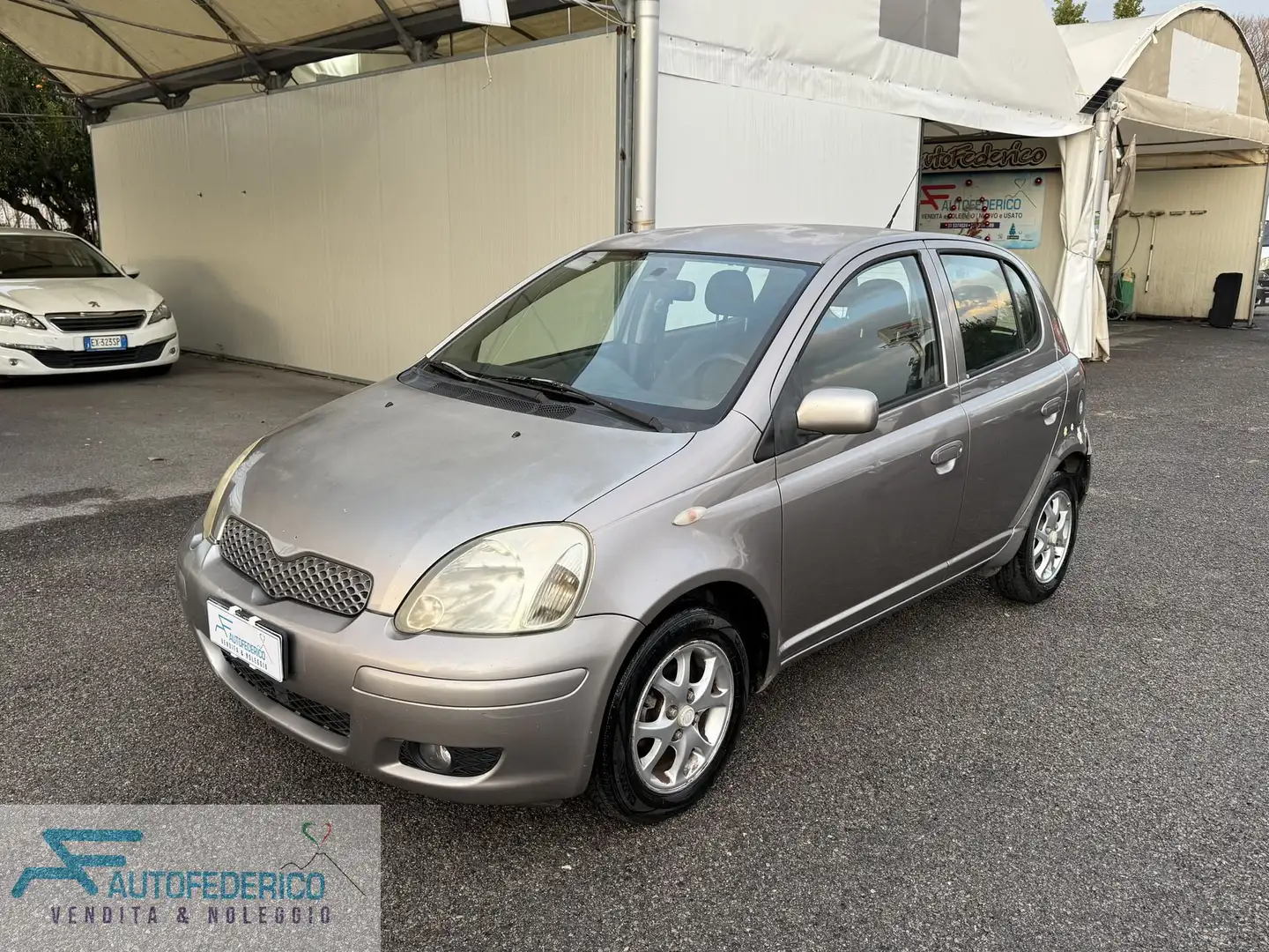 Toyota Yaris 1.4 tdi D-4D cat 5 porte Sol Grau - 1