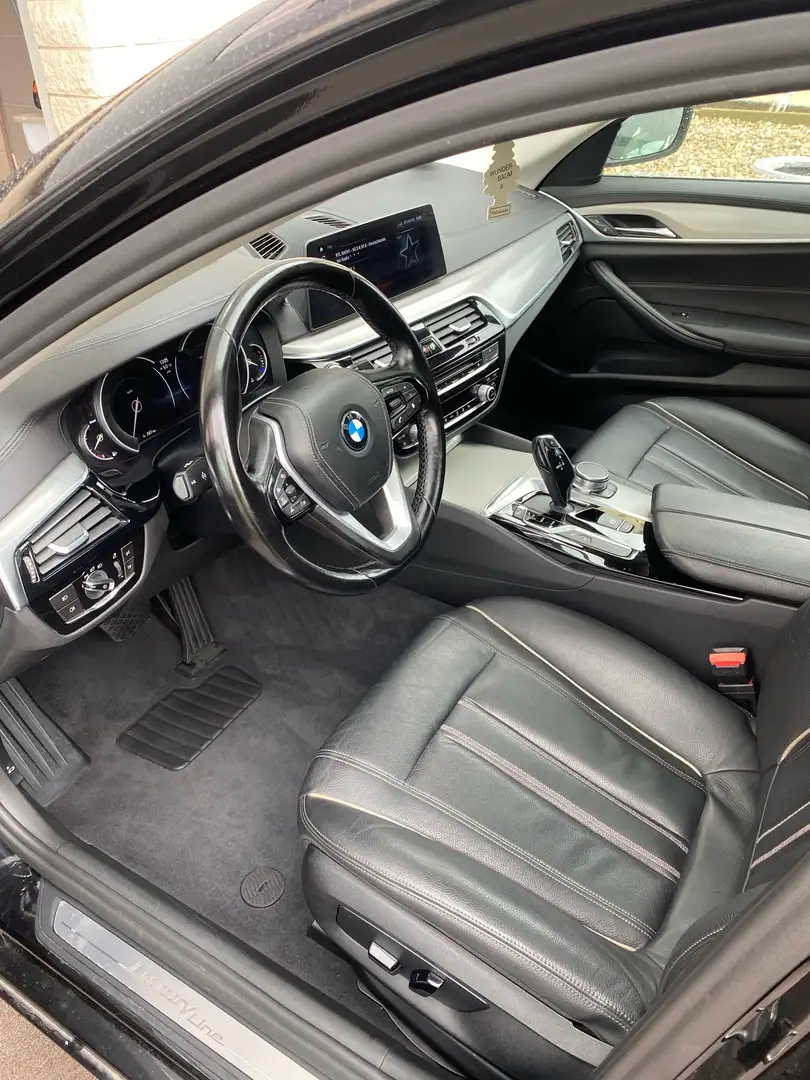 BMW 520 520d Touring Aut. Luxury Line Noir - 2