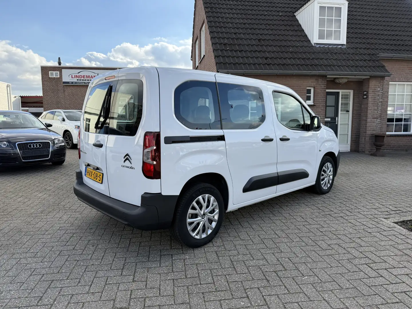 Citroen Berlingo ë-Berlingo Live 50 kWh Airco Cruisecontr. 5-Pers. Wit - 2