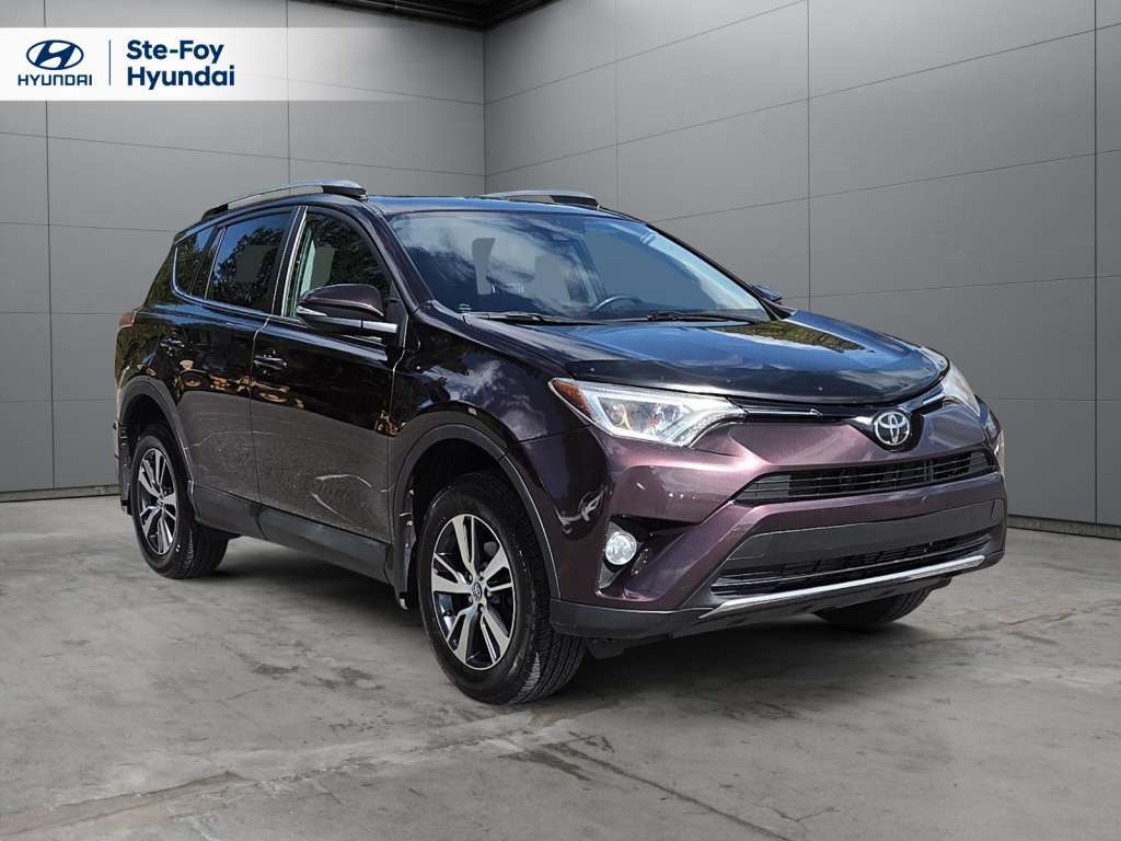 2018 Toyota RAV4 XLE | SIÈGES & VOLANT CHAUFFANTS | JAMAIS ACC — снимка 1