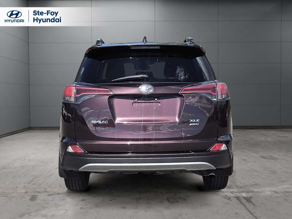 2018 Toyota RAV4 XLE | SIÈGES & VOLANT CHAUFFANTS | JAMAIS ACC — снимка 1
