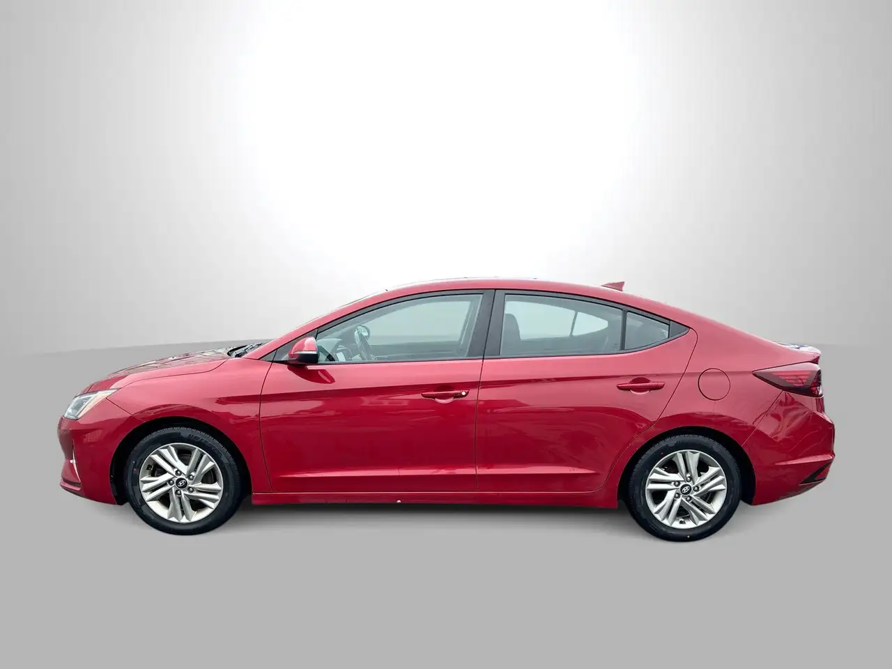 Hyundai ELANTRA снимка Hyundai ELANTRA