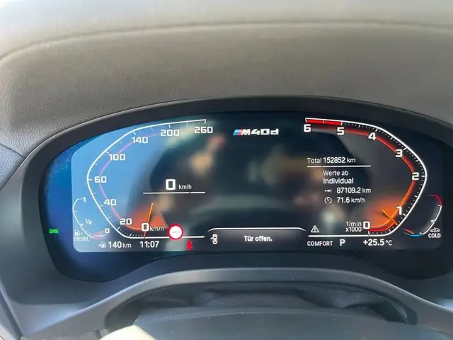 BMW X3 M view 15
