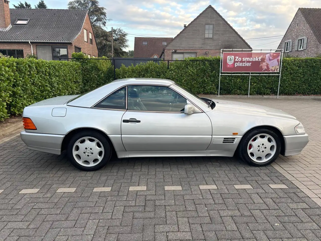 Mercedes-Benz SL 280, foto 8