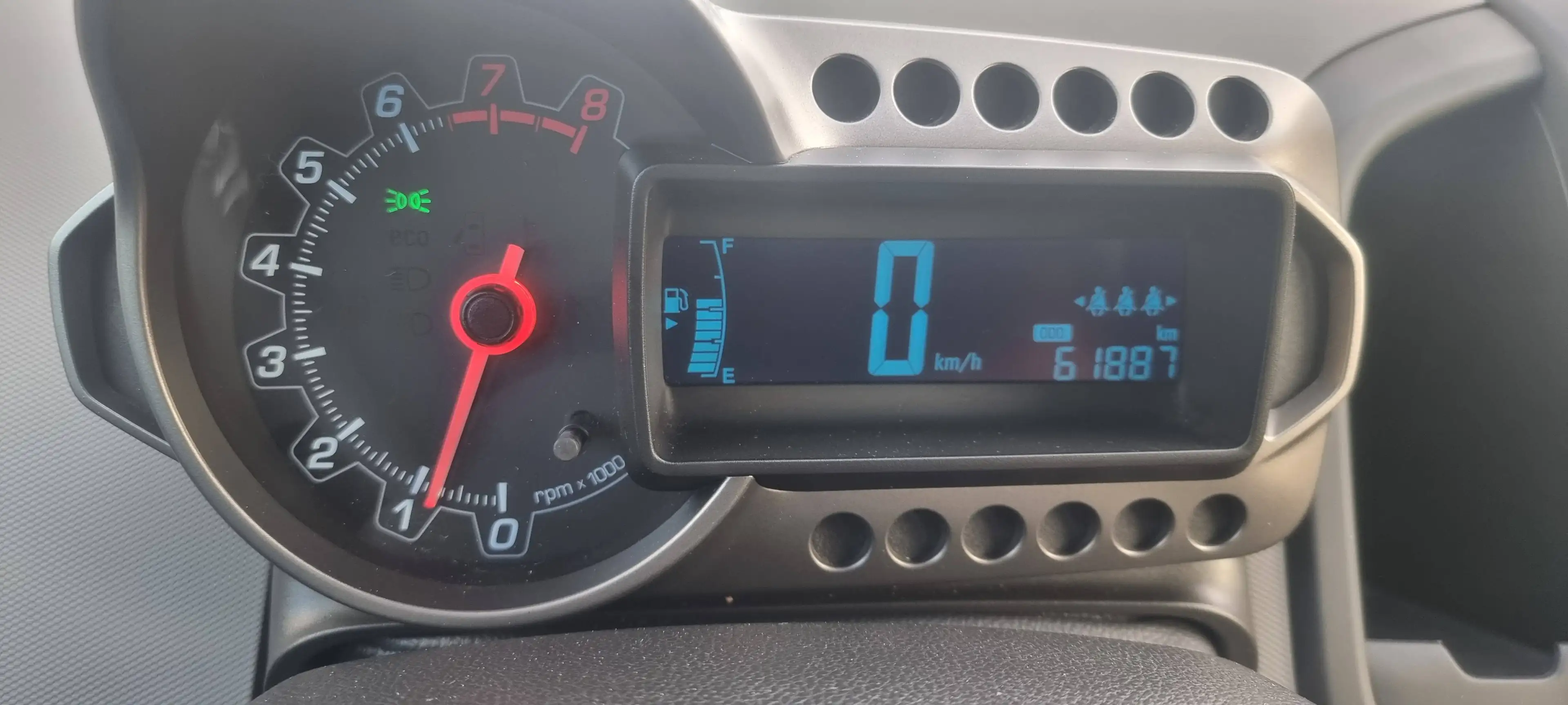 Chevrolet Aveo Aveo 1,2 LS Plus LS Plus — photo 8
