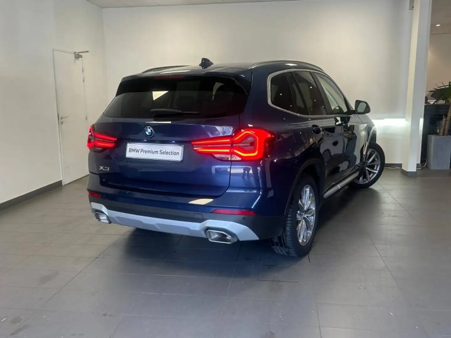BMW X3 sDrive18d 150ch xLine Bleu - 2