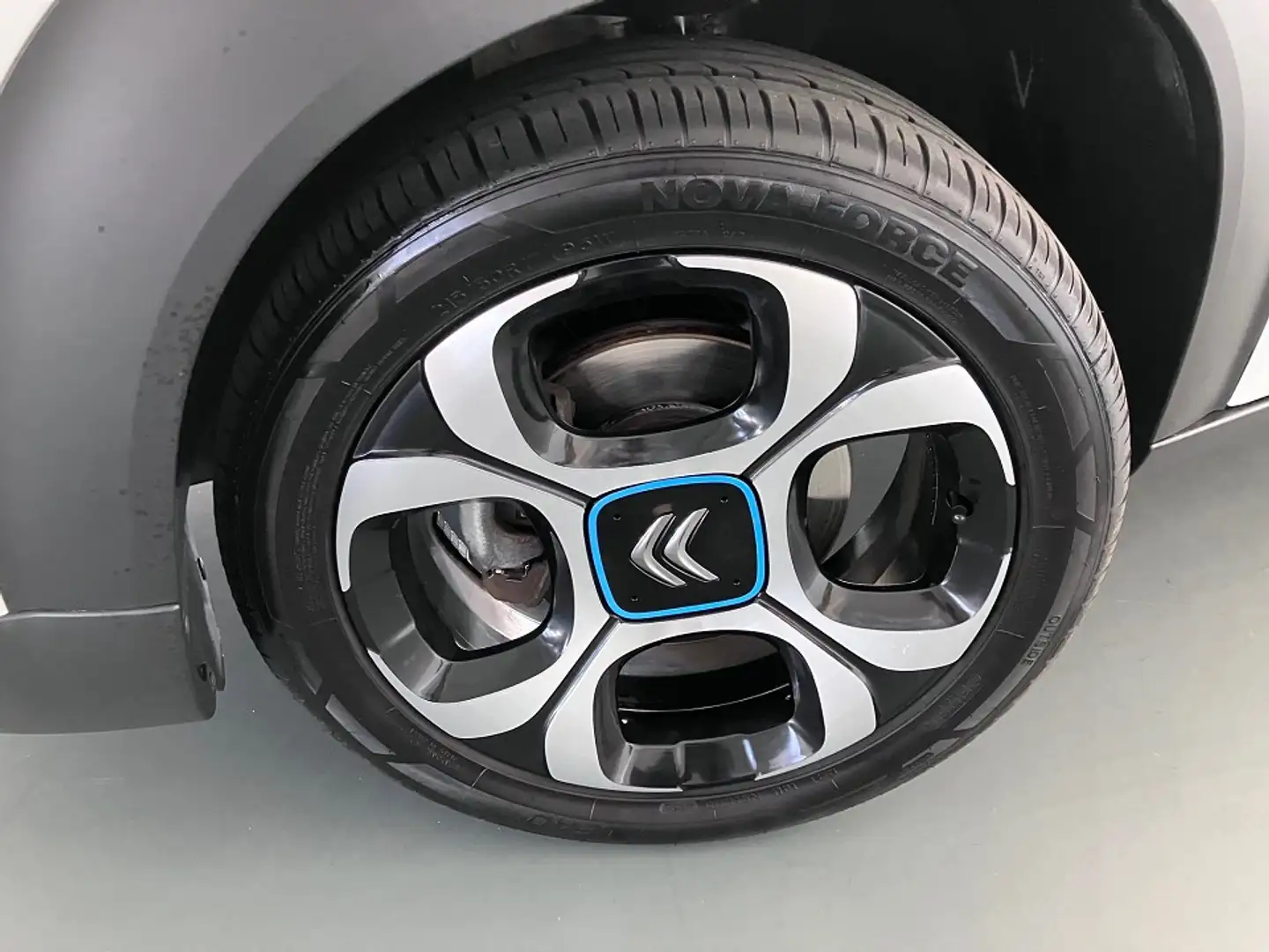 Citroen C3 Aircross 1.2 PureTech 110 Automatik - AHK/ Sitzh./PDC Weiß - 2