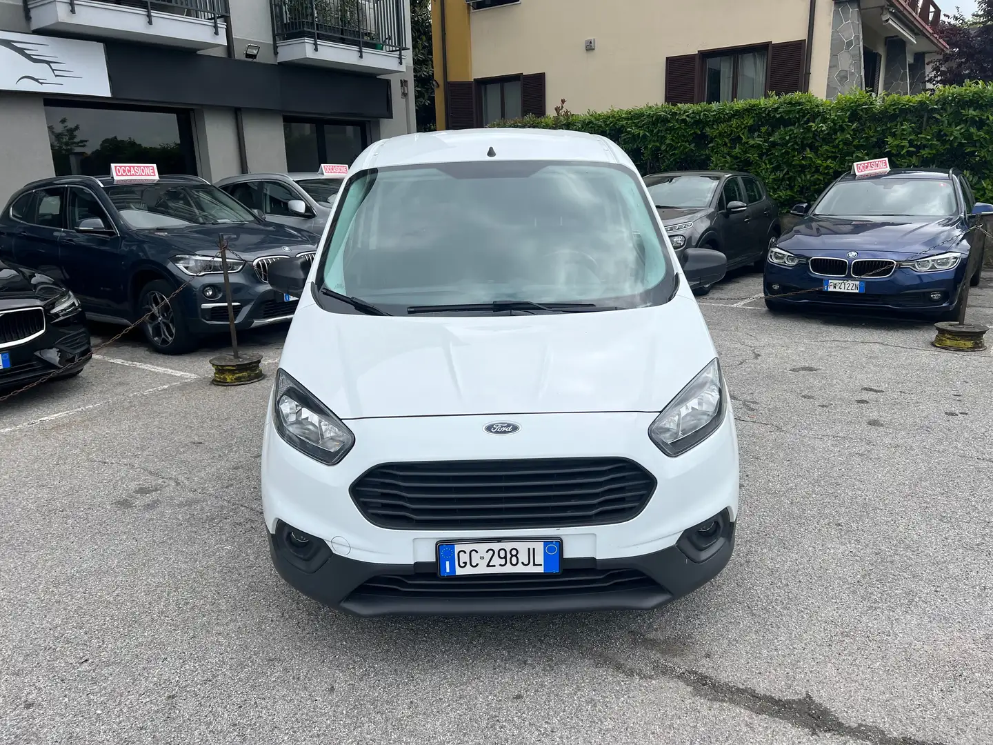 Ford Courier 1.5 Tdci Plus S&S 75 Cv Blanc - 2