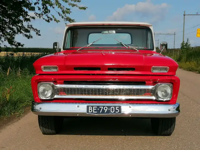 Chevrolet C20 PICKUP