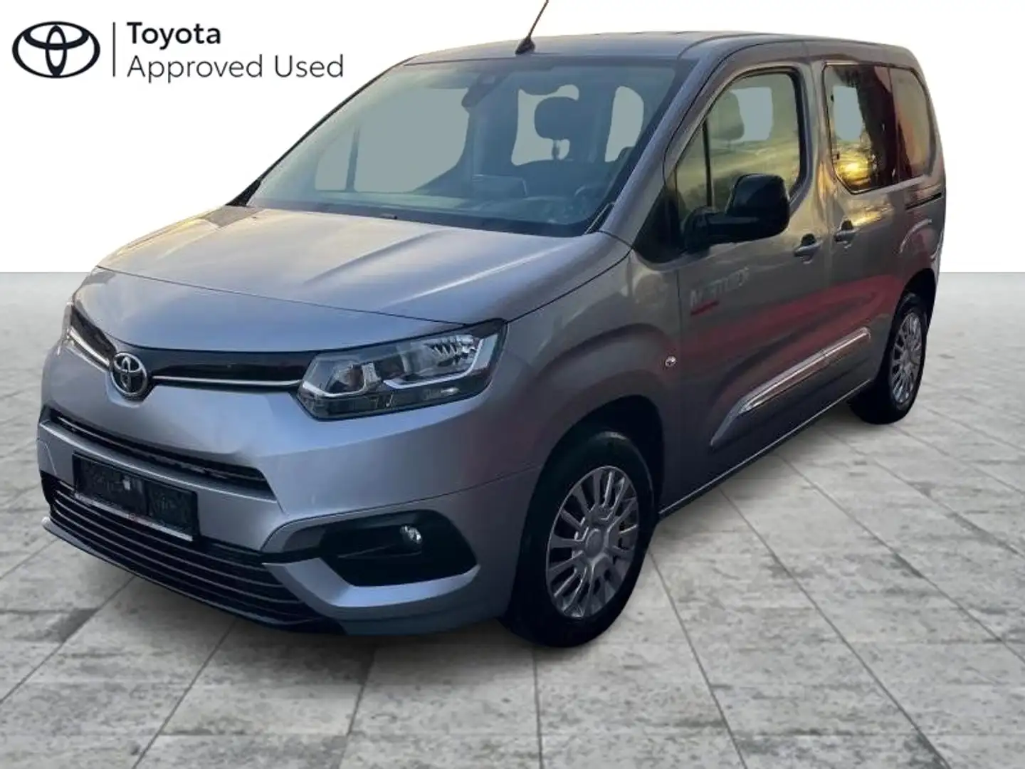 Toyota Verso 1.2L Petrol M/T Shuttle Gris - 1