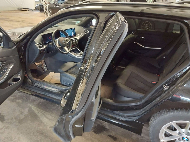 BMW 320 d M Sport ACC AHK KZU QI HUD 3ZK MEMORY 360° — photo 11