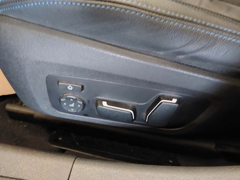 BMW 320 d M Sport ACC AHK KZU QI HUD 3ZK MEMORY 360° — photo 9