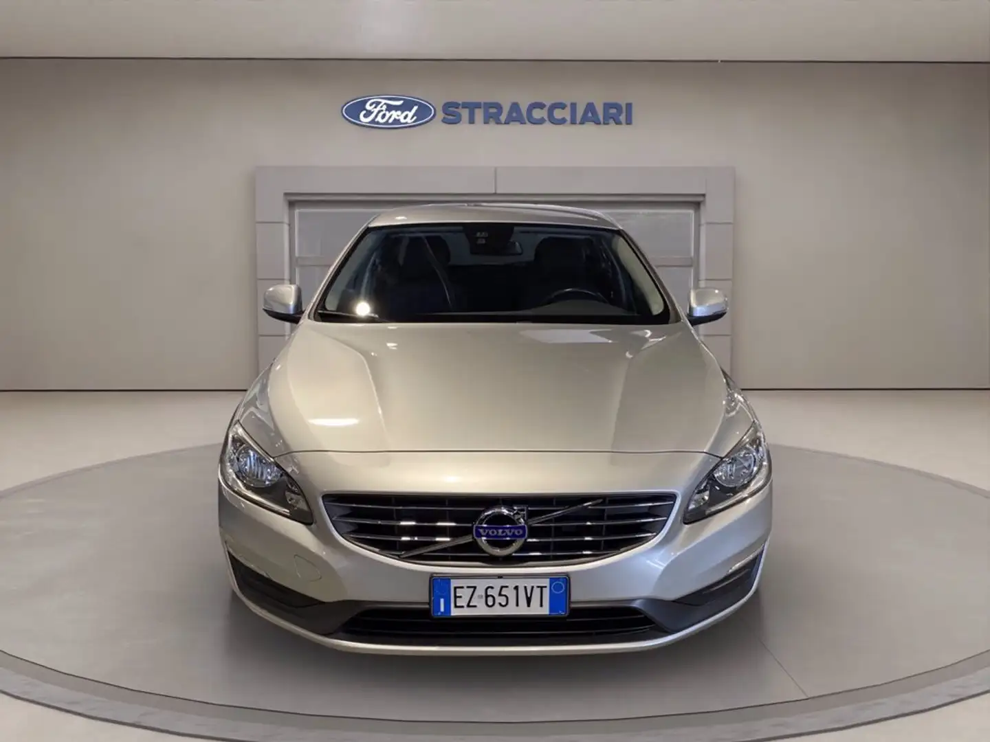 Volvo V60 1.6 d2 Business Grijs - 2