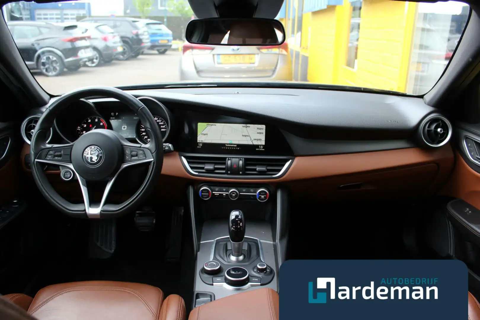 Alfa Romeo Giulia 2.0T Super Veloce int/ext Carplay Zwart - 2