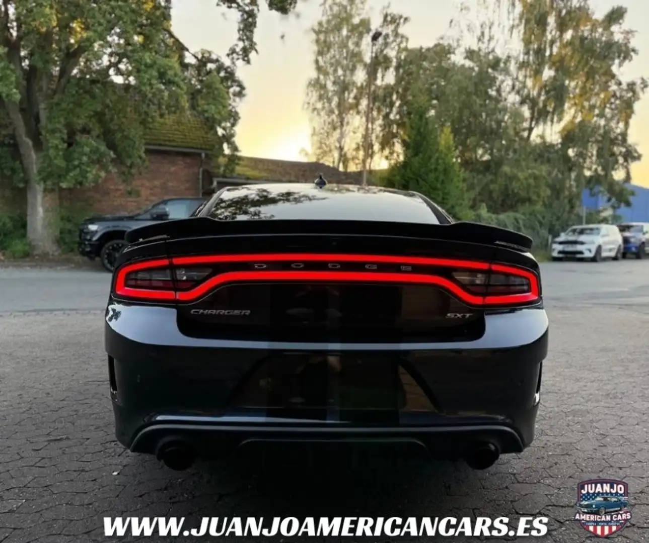 Dodge Charger Schwarz - 2