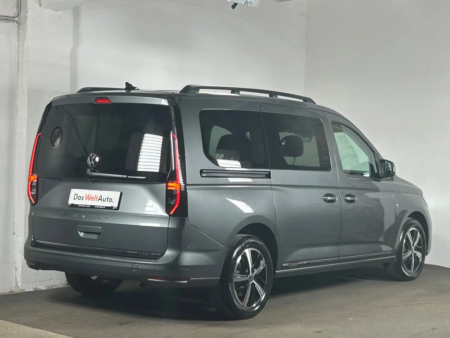 Volkswagen Caddy Dark Label Maxi TSI Grau - 2