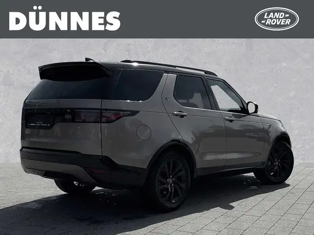 Land Rover Discovery view 2