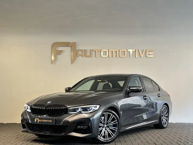 BMW 330 3-serie 330i High Executive Laser|Stoelverwarming|