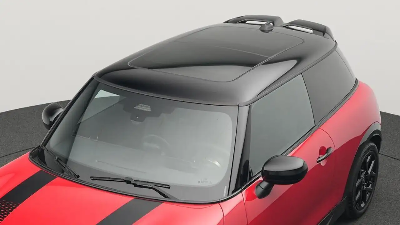 MINI Cooper S John Cooper Works Trim 23