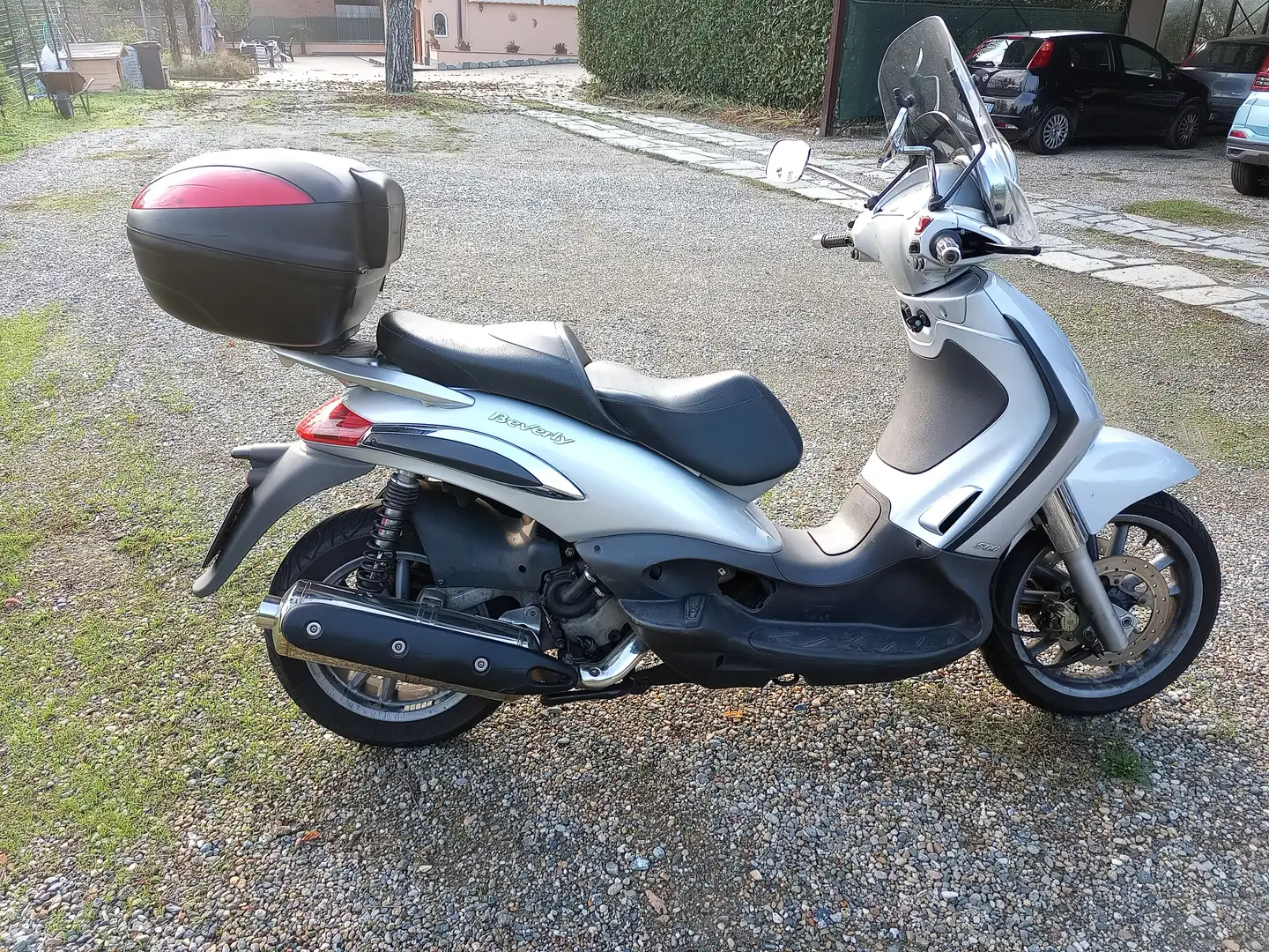 Piaggio Beverly 500 Plateado - 2