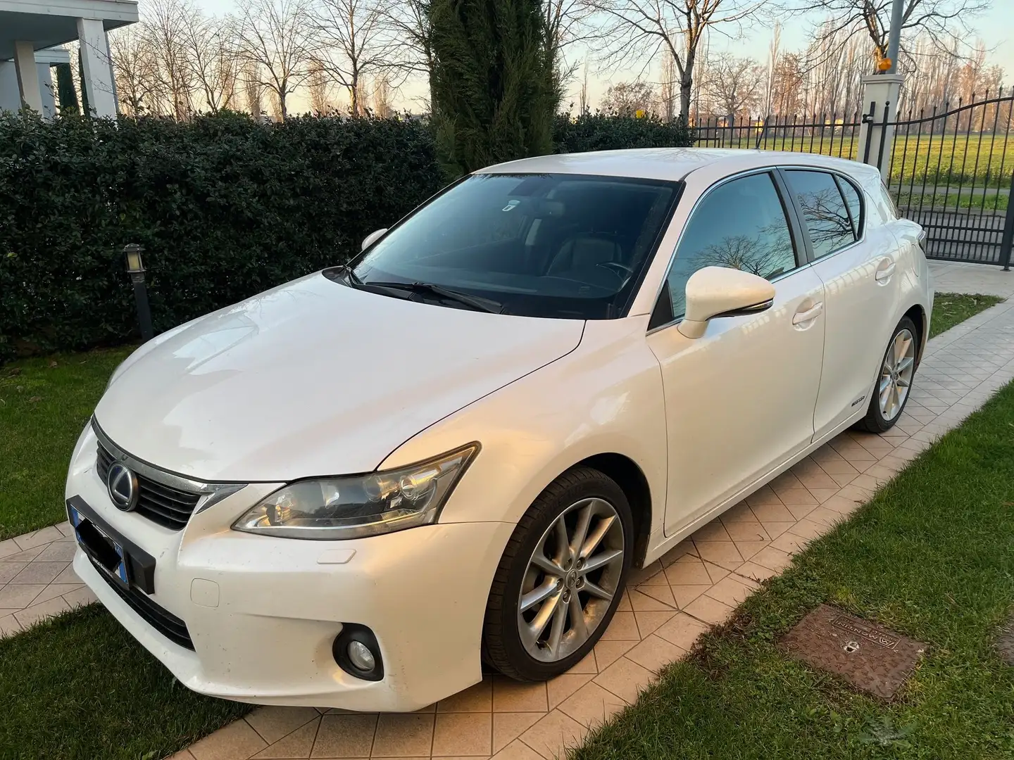 Lexus CT 200h CT 2010 1.8 F-Sport (style) cvt Bianco - 1