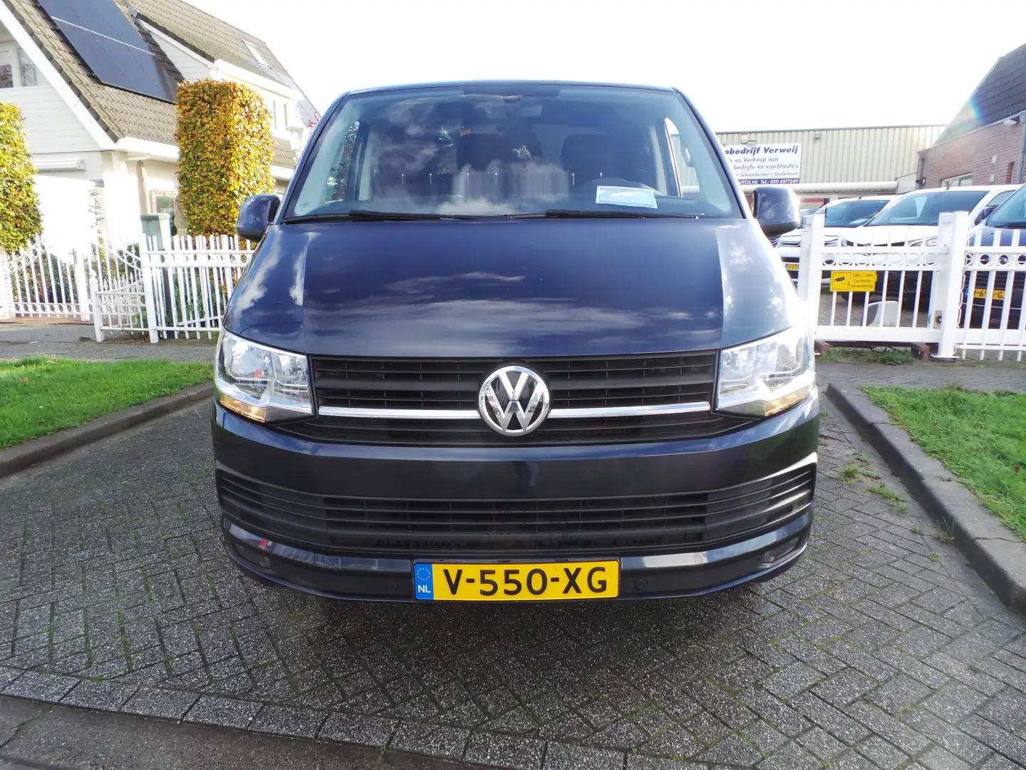 Volkswagen T6 Transporter 2.0 TDI 150pk DSG L1H1 Airco,Cruise,Navi,Pdc,Enz 2 Blauw - 2