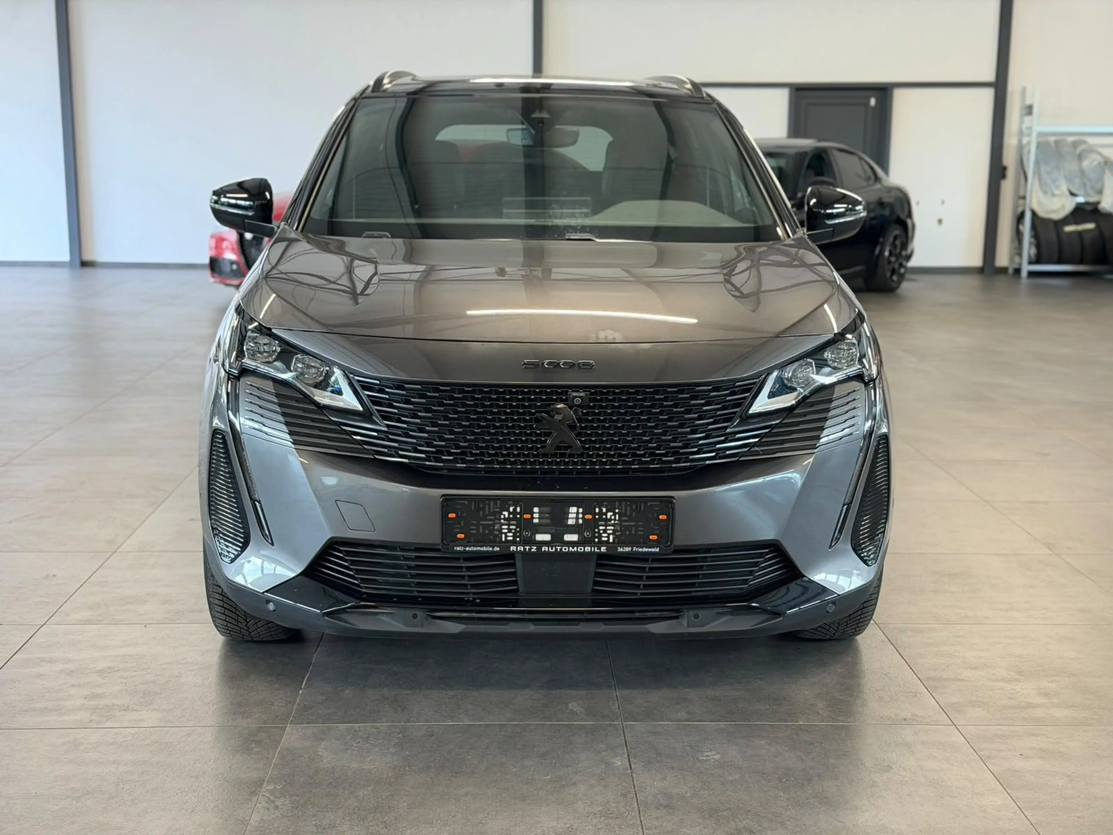 Peugeot 5008 Hybrid 136 GT PANO+ACC+KAM+LED+TOT.W+7SITZE — photo 2
