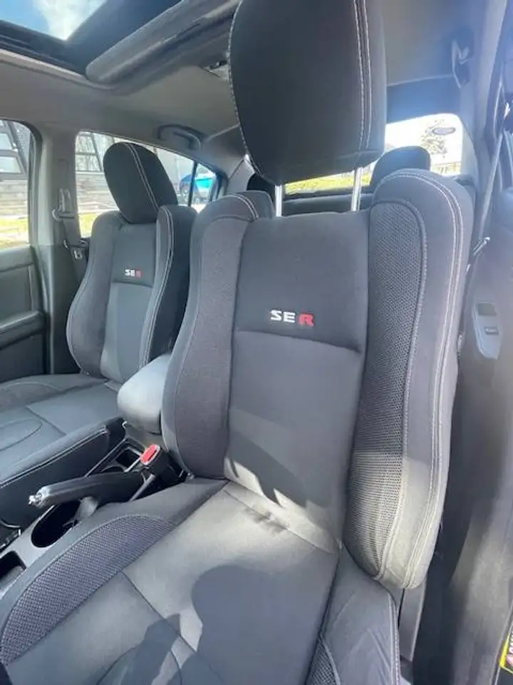 Nissan Sentra снимка Nissan Sentra