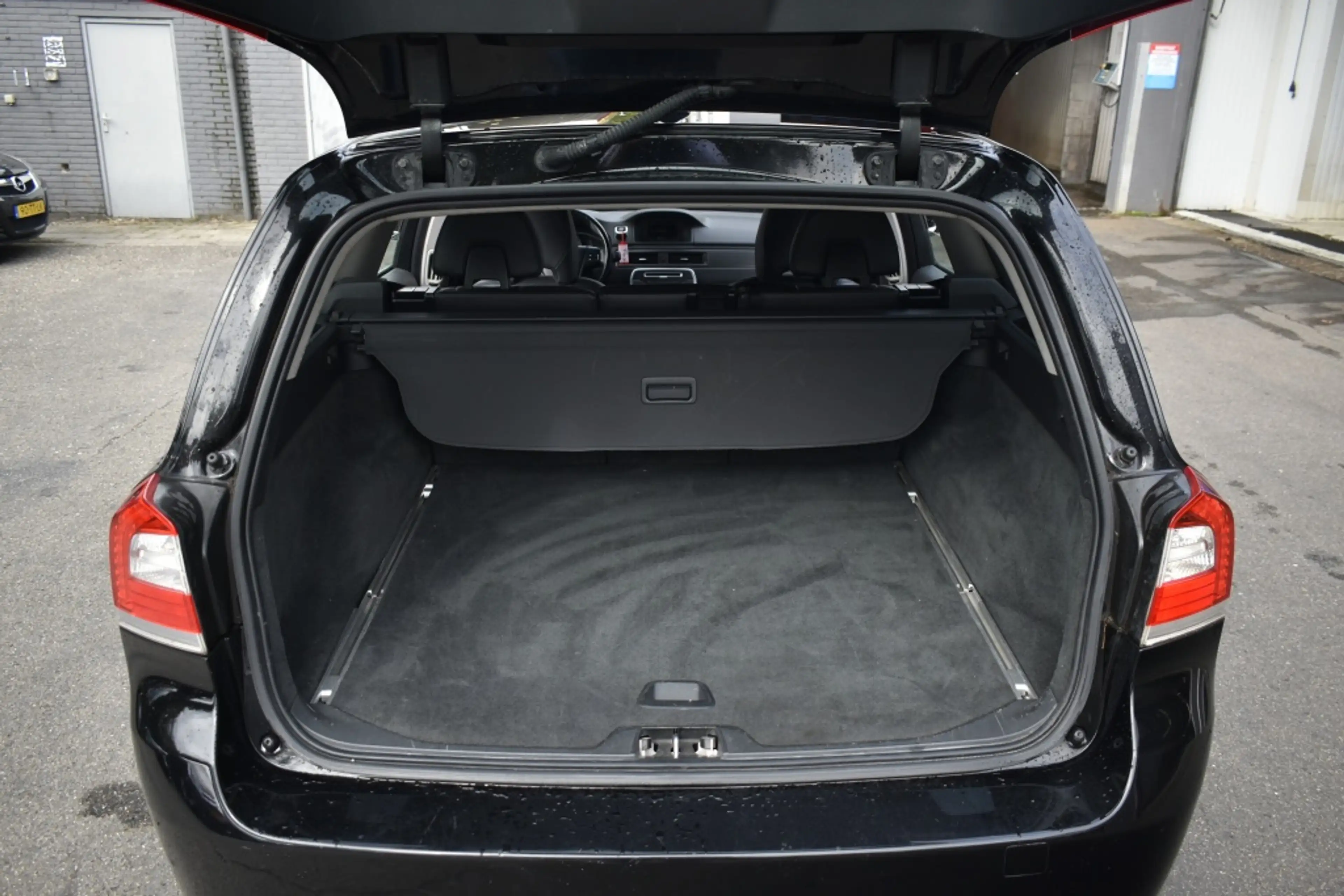 Volvo V70 2.0 T5 Kinetic — photo 12
