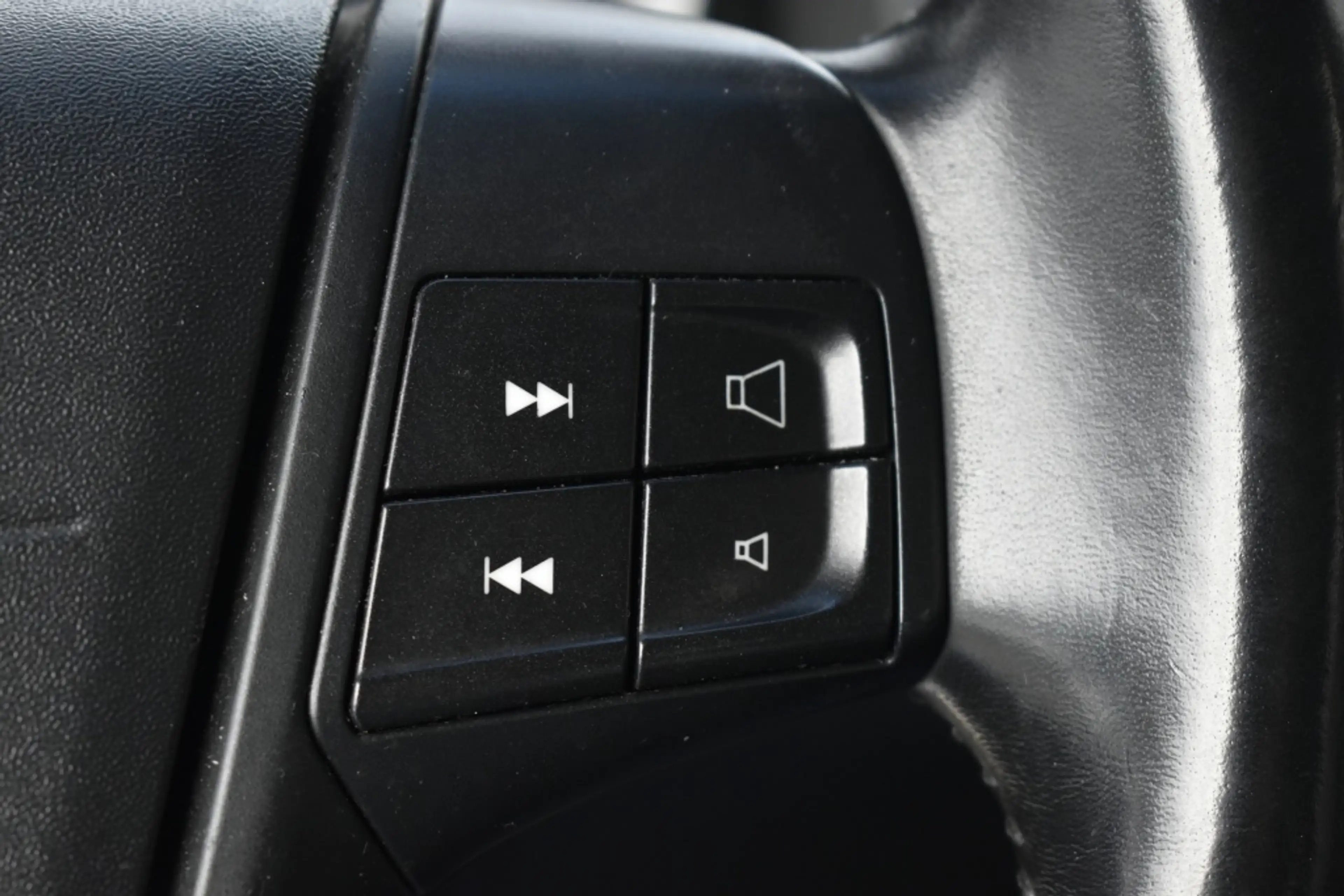 Volvo V70 2.0 T5 Kinetic — photo 18