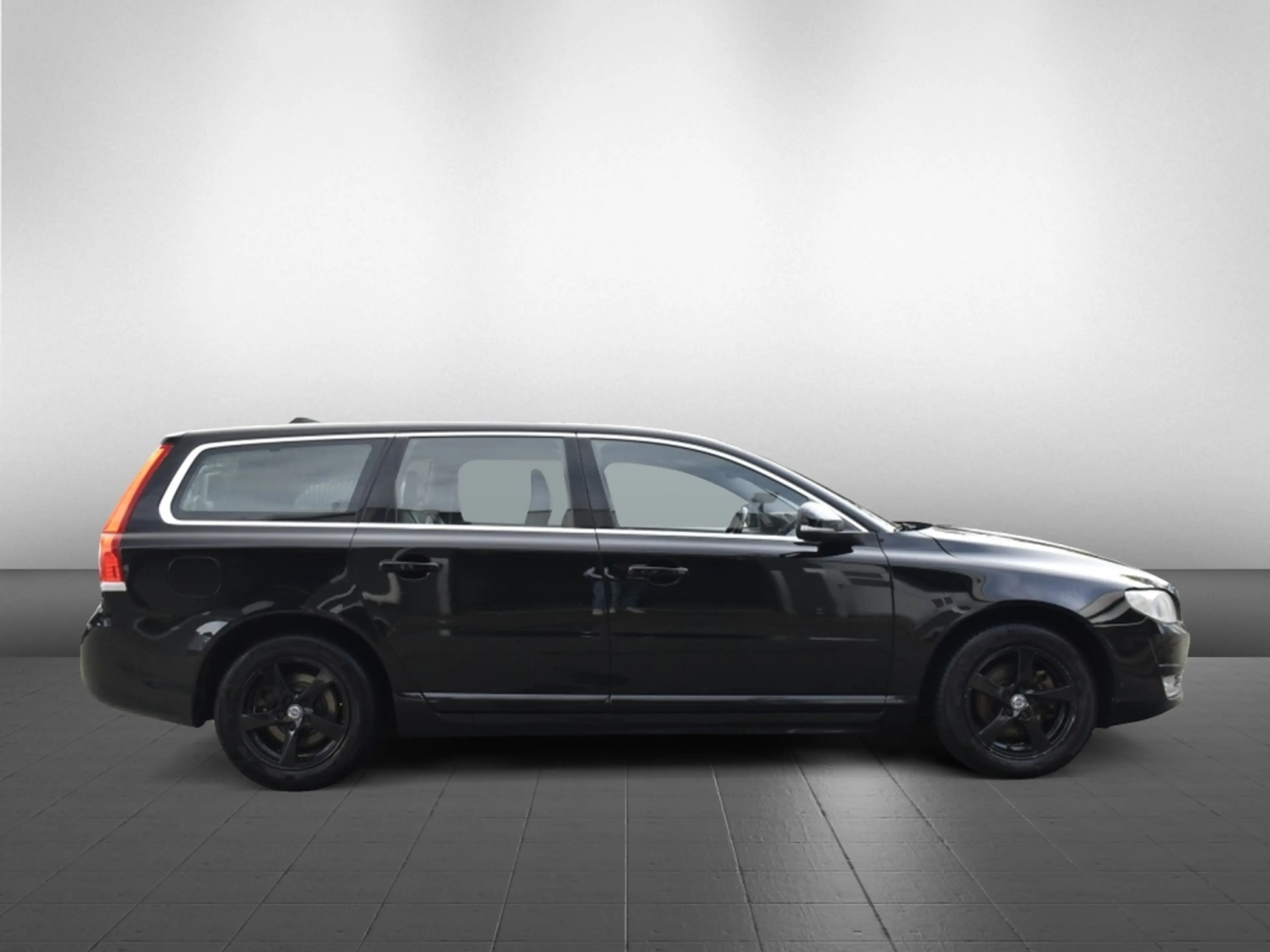 Volvo V70 2.0 T5 Kinetic — photo 4