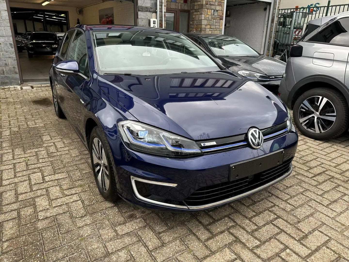 Volkswagen e-Golf e-Golf Синий - 1