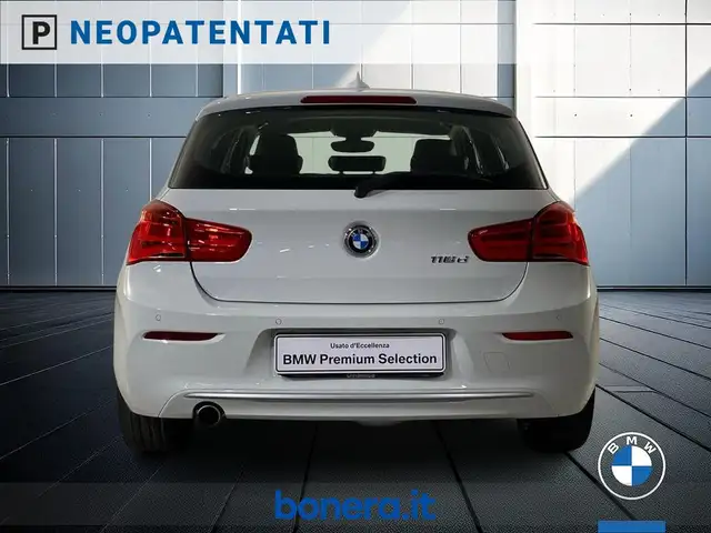 BMW 1 Series view 7
