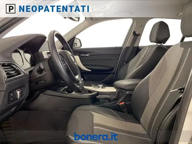 BMW 1 Series view 14
